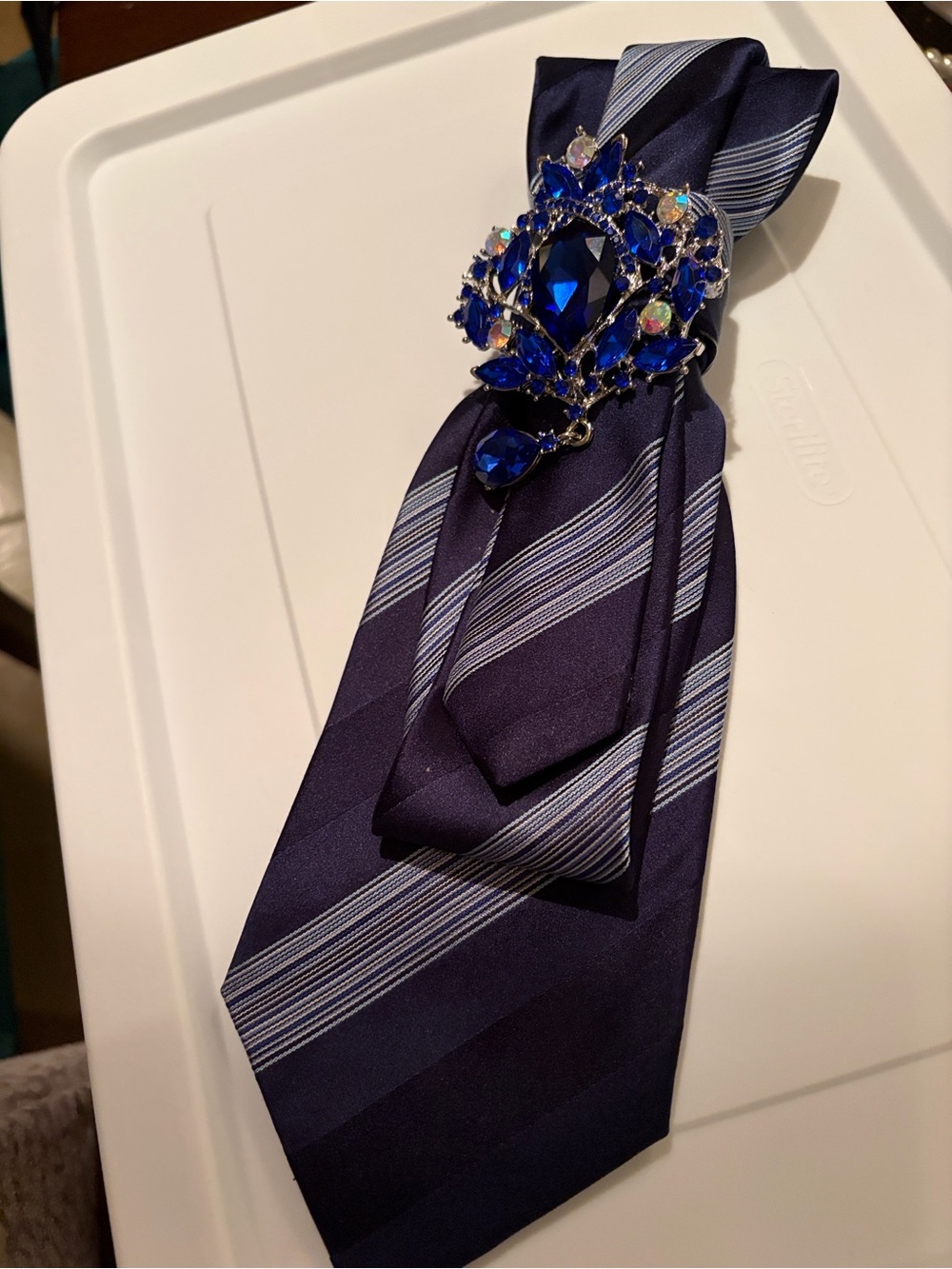 croft & barrow Navy and Silver Striped Scarf with Blue Jewel Brooch